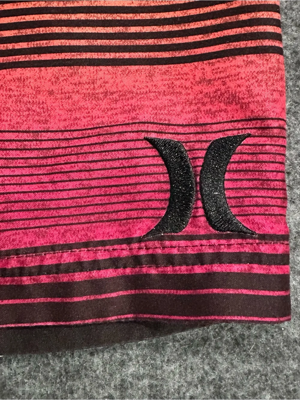 Hurley Youth Board Shorts Size 8/24 Multicolor Striped Swim Trunks - Picture 2 of 7
